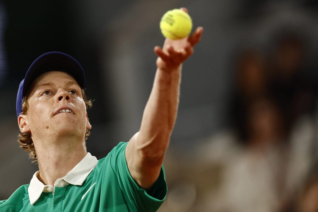 2025062025-06-02T201304Z_1618618466_UP1EL621K5RP1_RTRMADP_3_TENNIS-FRENCHOPEN-scaled-1.jpg
