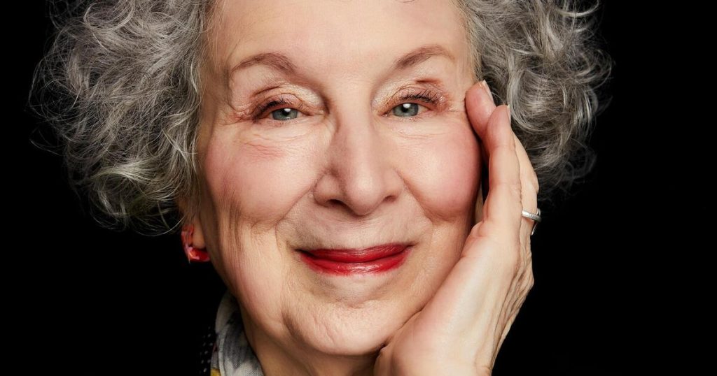 4648309_2_seoimageog_2._20Margaret_20Atwood._20Photograph_20by_20Luis_20Mora.jpg