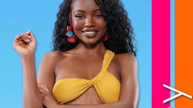 83931171007-peacock-original-love-island-s-7-character-portrait-4000-x-6000-text-chelley.jpg