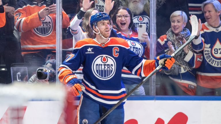 connor-mcdavid-1-2205532-1731646405326.jpeg