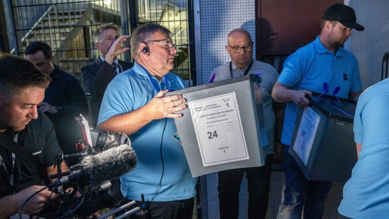 skynews-hamilton-ballot-boxes_6935550.jpg