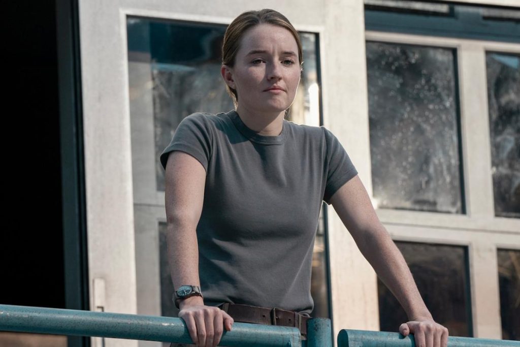 tlou-kaitlyn-dever-abby.jpg
