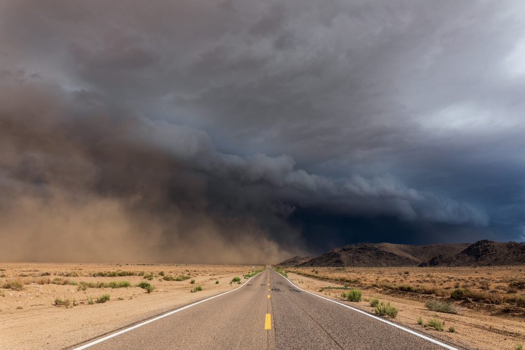 urgent-warning-flash-floods-desert.jpg